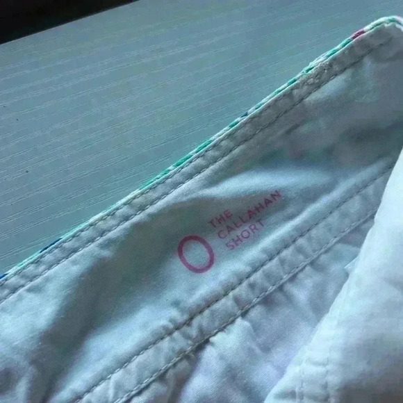 Lilly Pulitzer Callahan Shorts Size 0. 5” inseam Leaf Pattern, vibrant colorful - Picture 5 of 6